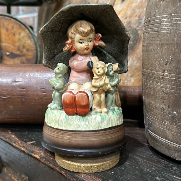 Vintage Hummel Girl Holding Umbrella Music by The Beatles “Michelle” - Picture 1 of 17